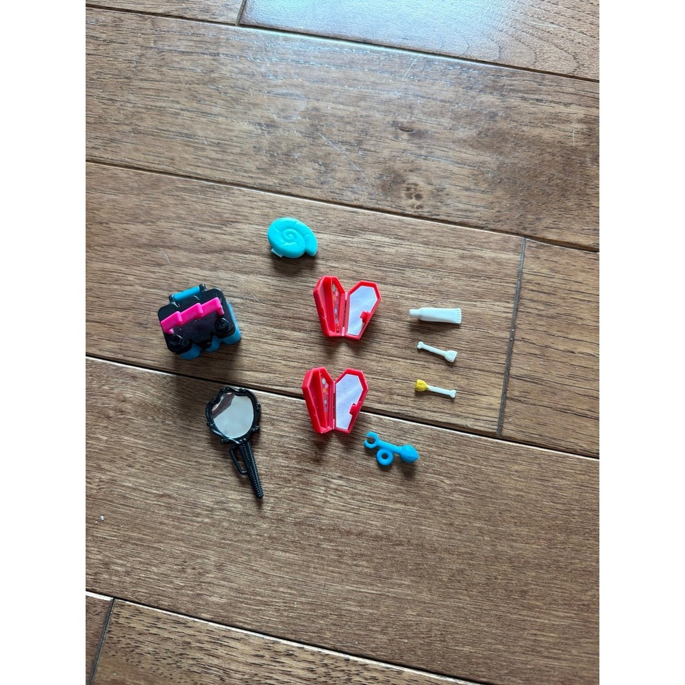 Monster High Doll Beauty Accessories Lot